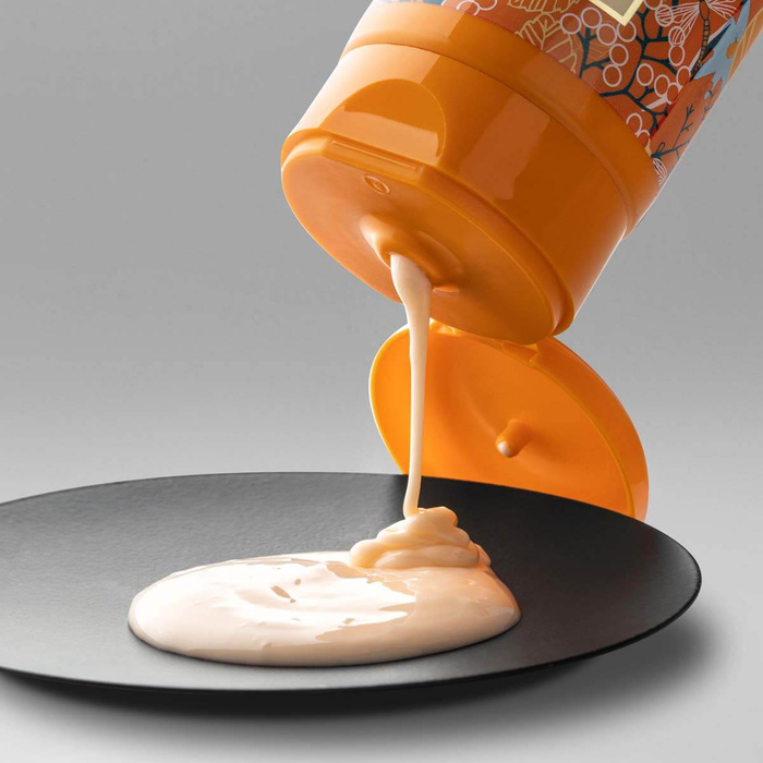 Wegańskie, odżywczo - nawadniające mleczko do ciała na bazie hydrolatu z rokitnika Oblepikha Professional